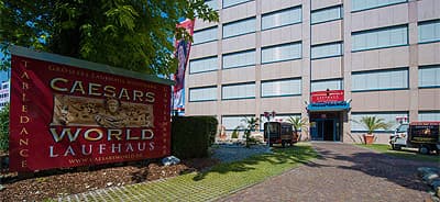 Caesar’s World am Stahlgruberring 23 von außen